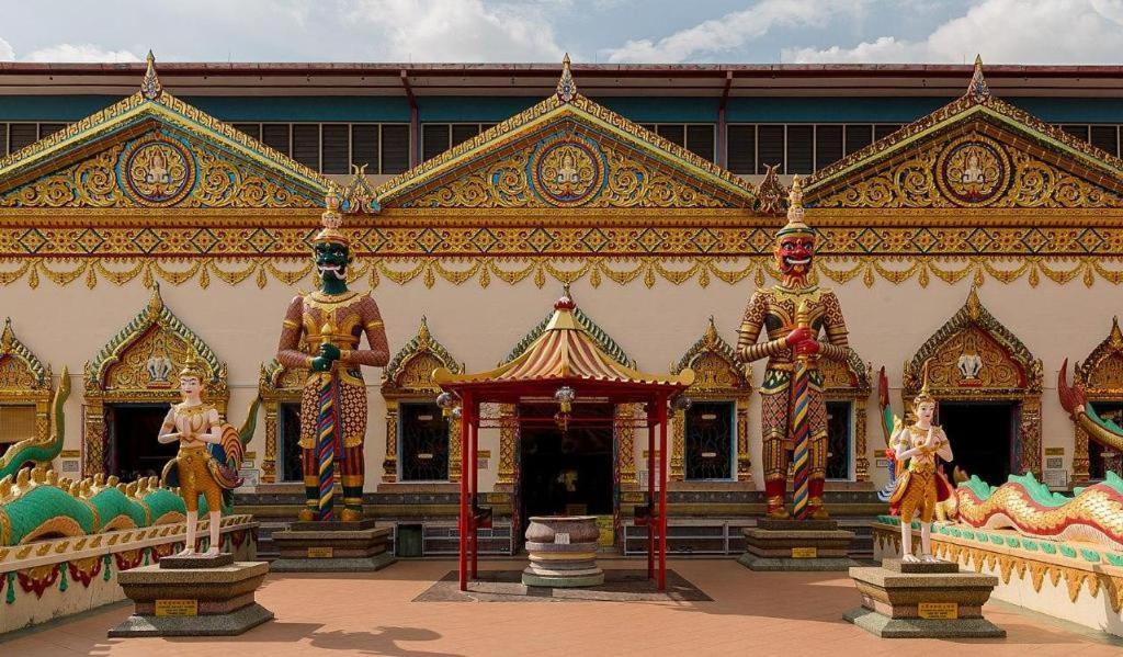 โรงแรมบูร์มะห์เทล จอร์จทาวน์ ภายนอก รูปภาพ